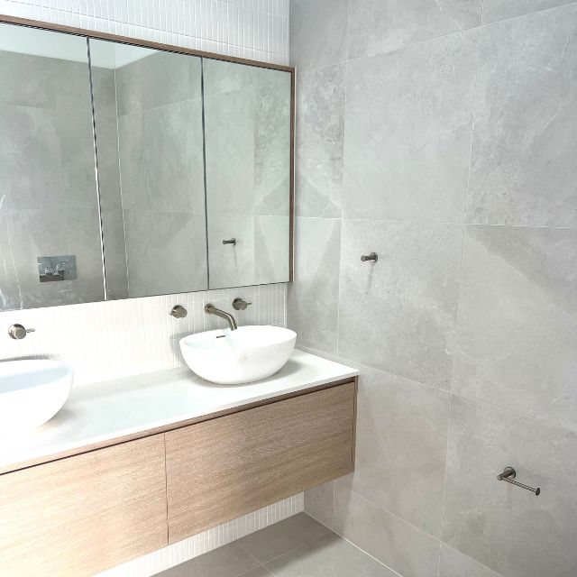 Ava Kit Kat Porcelain Mosaic 300 x 296 x 6mm Satin White