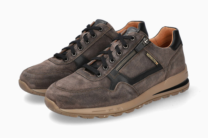 Bradley - Walnut | M6TY
