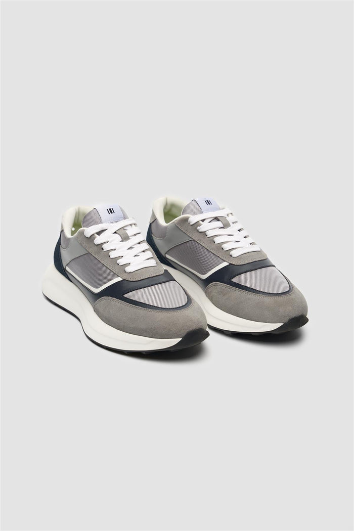 Brisbane Grey Technical Runner
