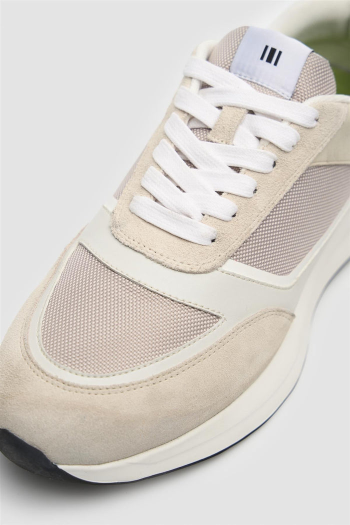 Brisbane White Technical Runner