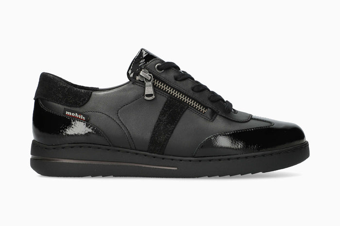 Gaia - Black Women Sneaker