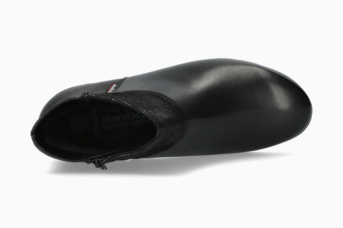 Ilinca - Black | M6SC