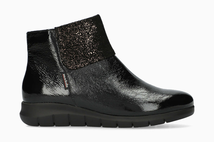 Ilinca - Black | M7NJ
