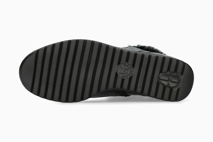 Ilka - Black | M1BA