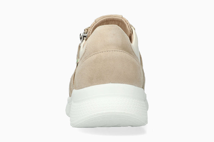 Izae - Beige Women Walking