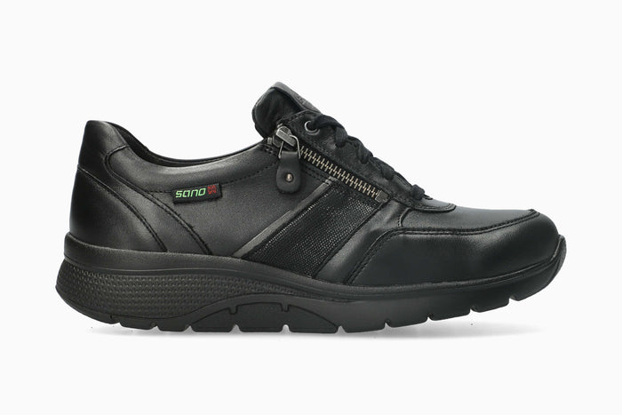 Izae - Black | M8OE