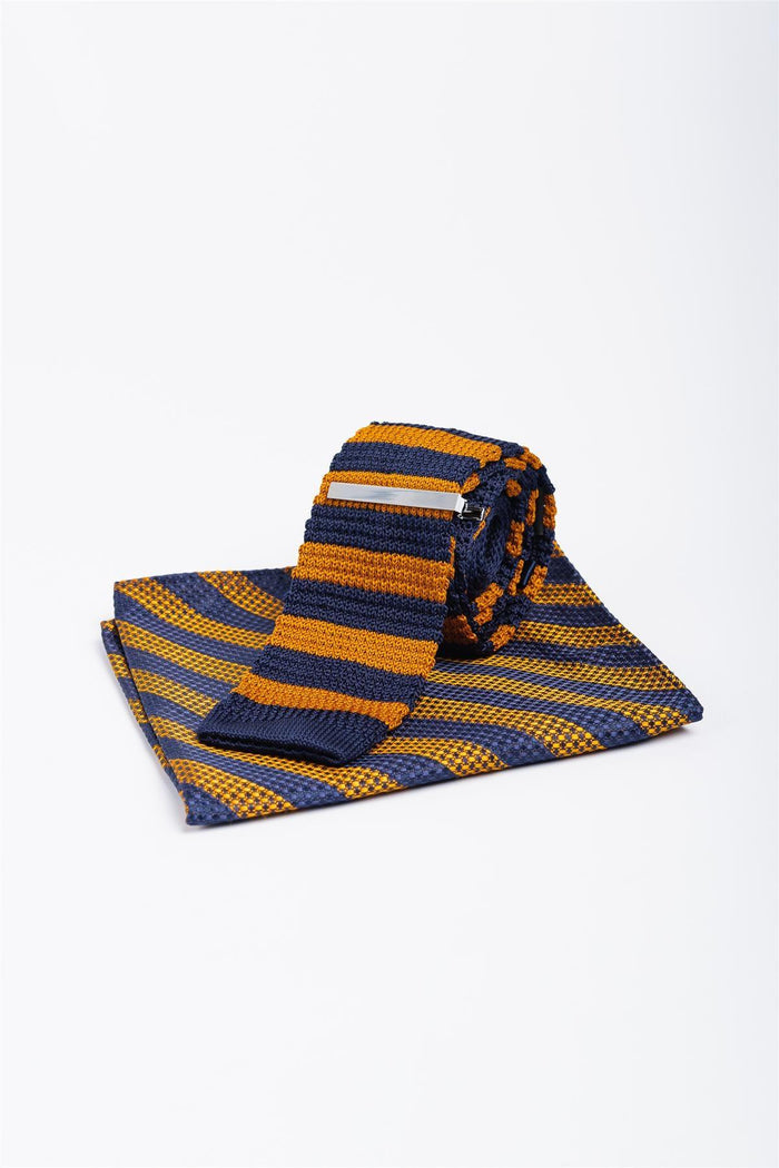 Tobacco/ Navy