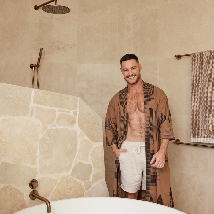 Meir Round Shower Rose 200mm Lustre Bronze