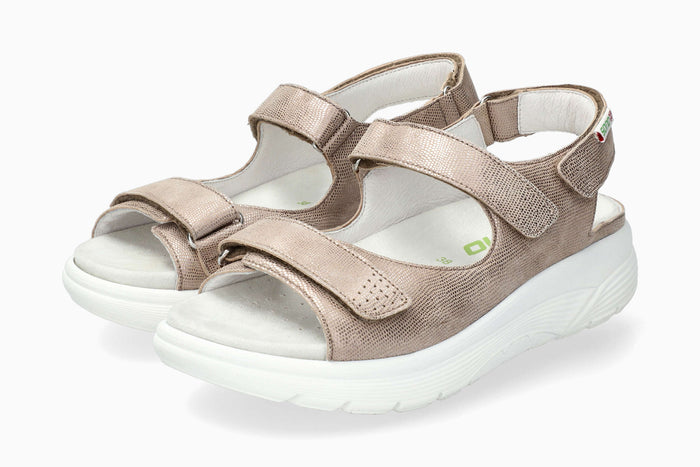 Norine - Light Taupe Women Walking
