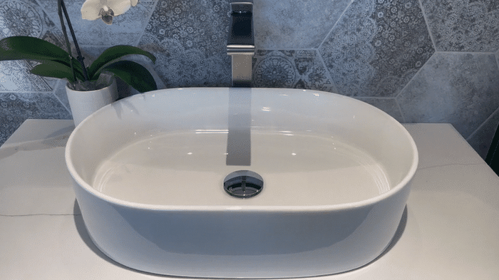 Otti Quay 500mm Oval Above Counter Basin - Gloss White OT5035 Animation - The Blue Space