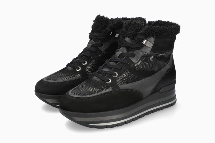 Philina - Black | M6UT