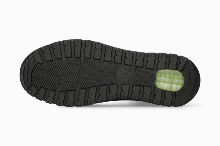 Pitt - Black | M8MN